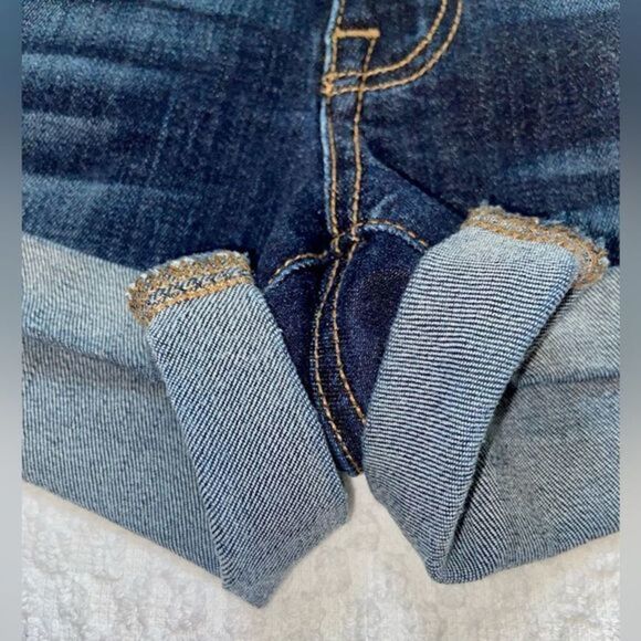 Women’s American Eagle dark blue super stretch roll up hem Jean shorts size 4 - Picture 11 of 16